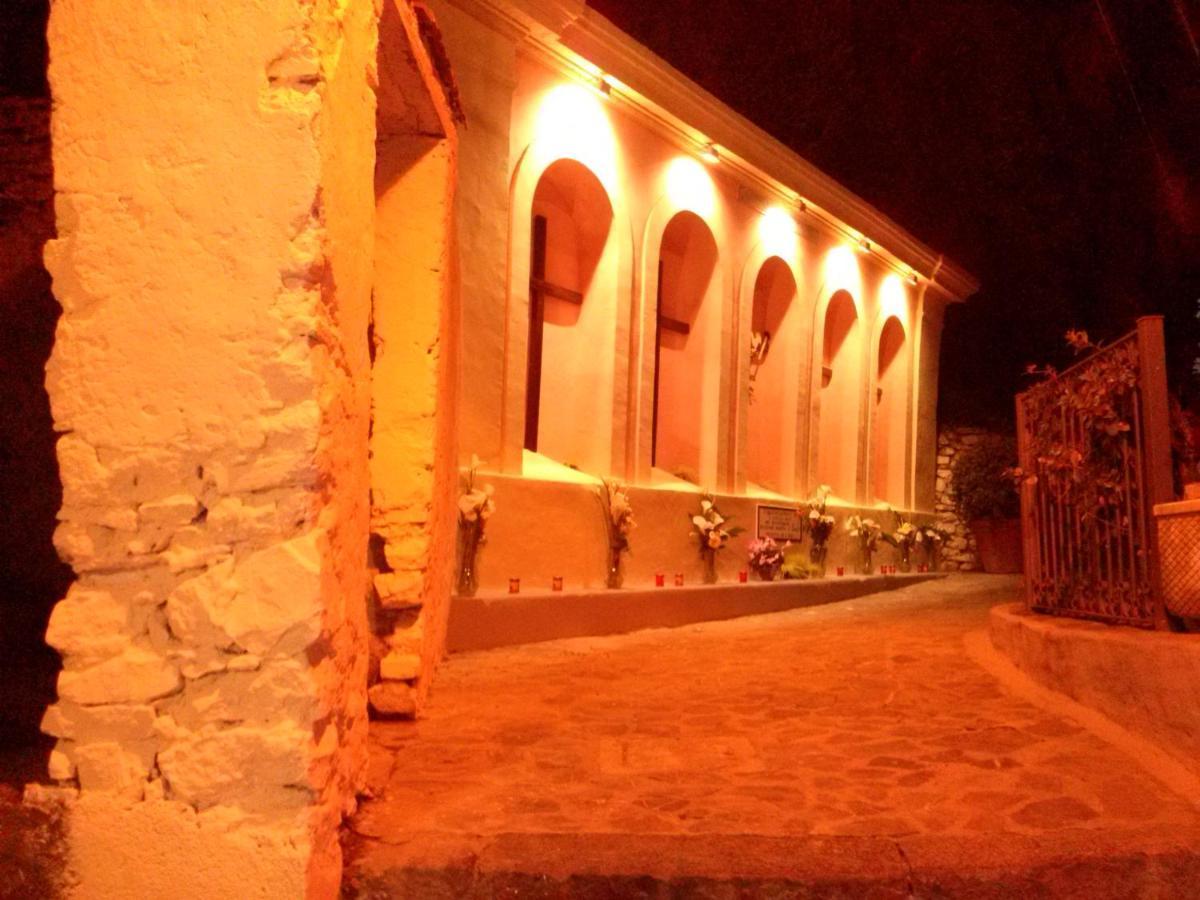 Appartamento la casa dei fiori Pisciotta Esterno foto